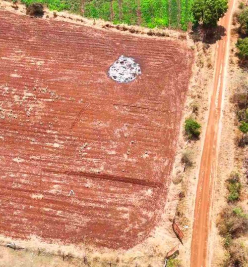 4 acres land price near manneguda