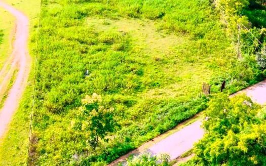 3.25 Acres Land for Sale Near Parigi